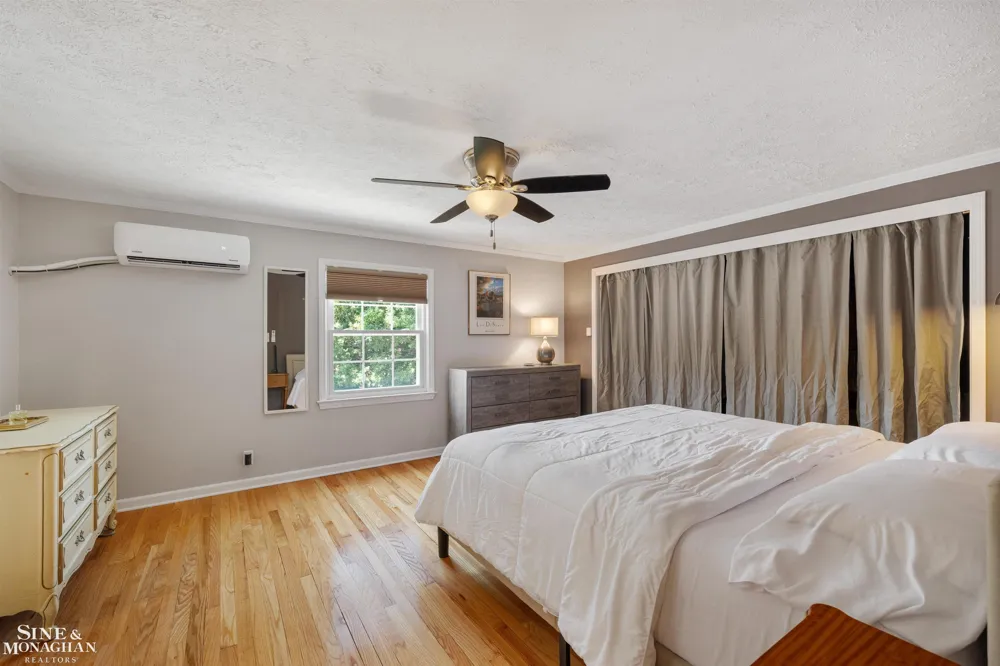 407 Lothrop Road Grosse Pointe Farms City, MI 48236