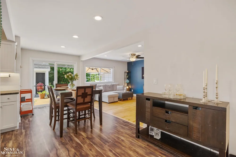 407 Lothrop Road Grosse Pointe Farms City, MI 48236