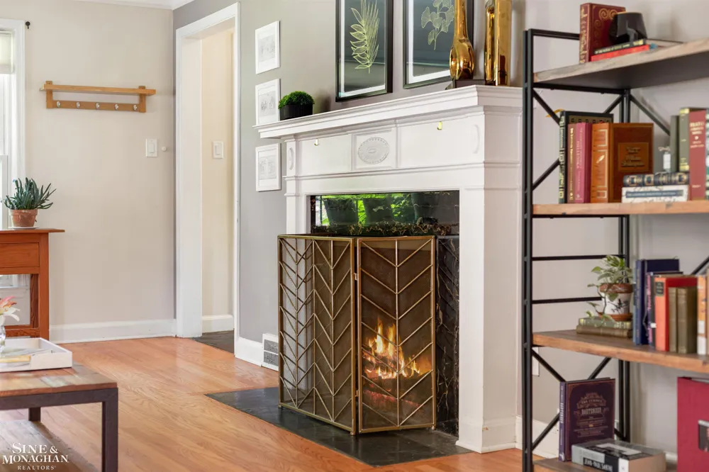 407 Lothrop Road Grosse Pointe Farms City, MI 48236