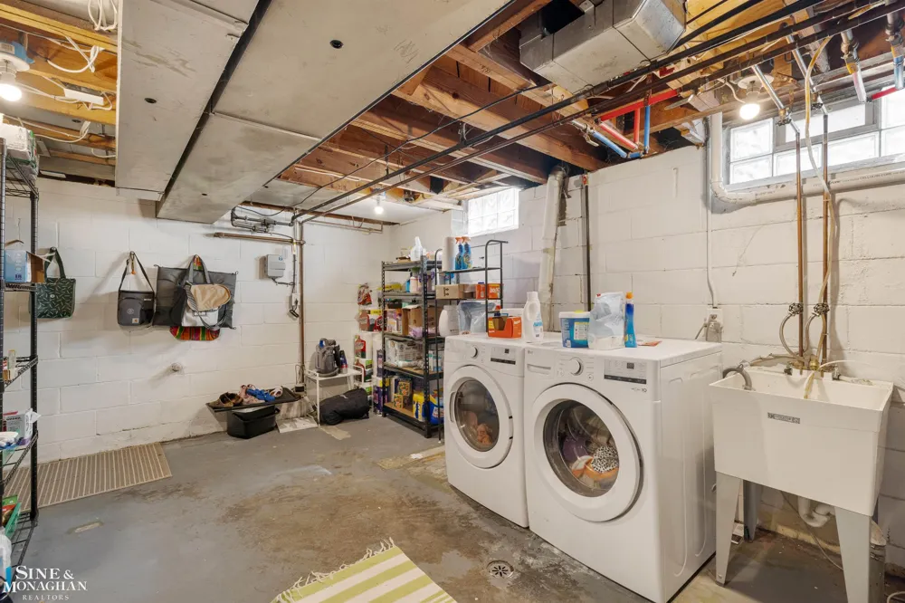 407 Lothrop Road Grosse Pointe Farms City, MI 48236