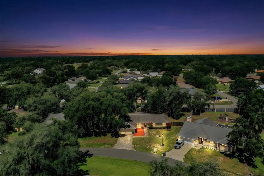 7716 NATURE TRAIL Lakeland, FL 33809