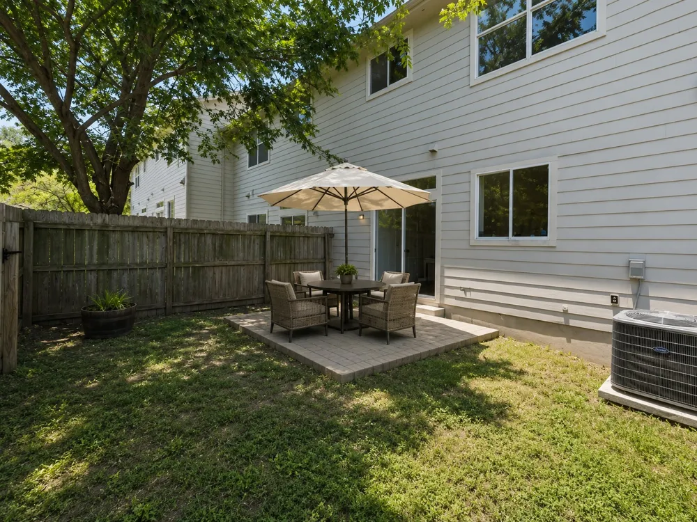 512 Eberhart Lane #1205 Austin, TX 78745