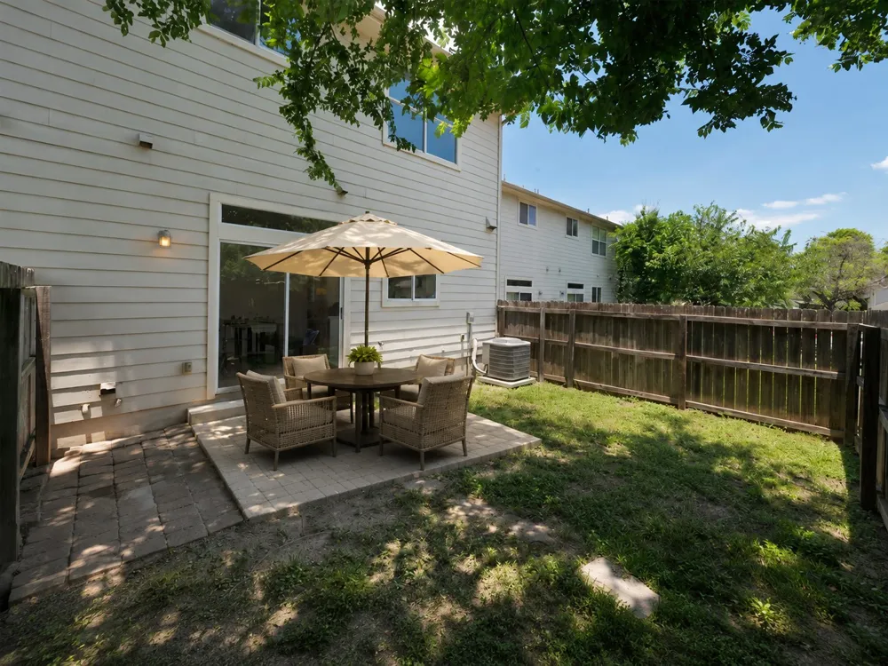 512 Eberhart Lane #1205 Austin, TX 78745