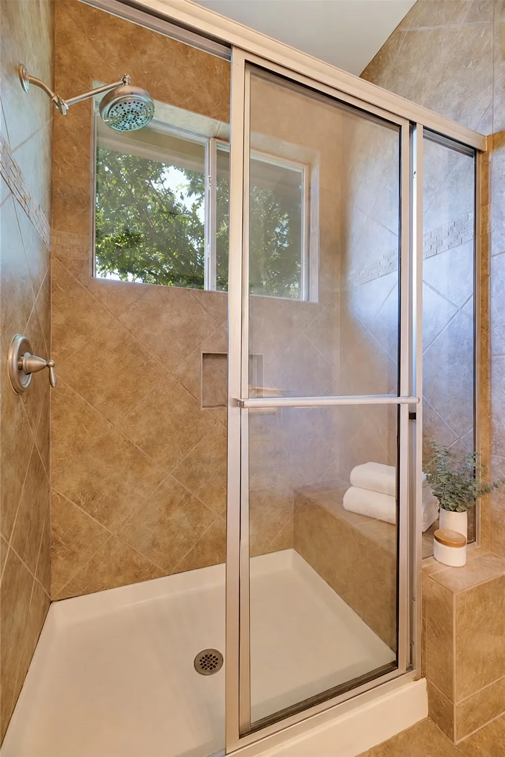 512 Eberhart Lane #1205 Austin, TX 78745