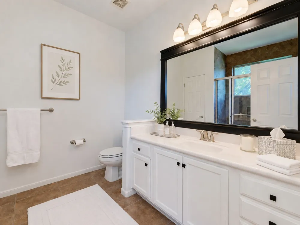 512 Eberhart Lane #1205 Austin, TX 78745