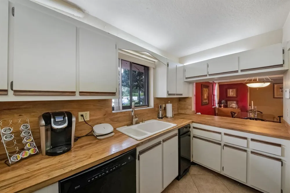 12524 Shoreline Drive #101 Wellington, FL 33414