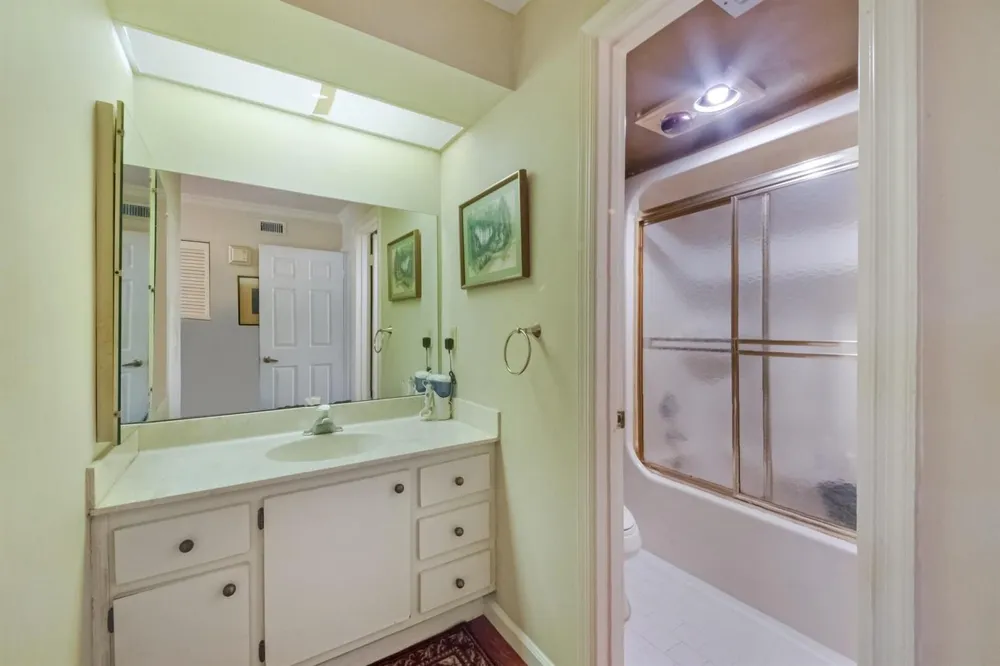 12524 Shoreline Drive #101 Wellington, FL 33414
