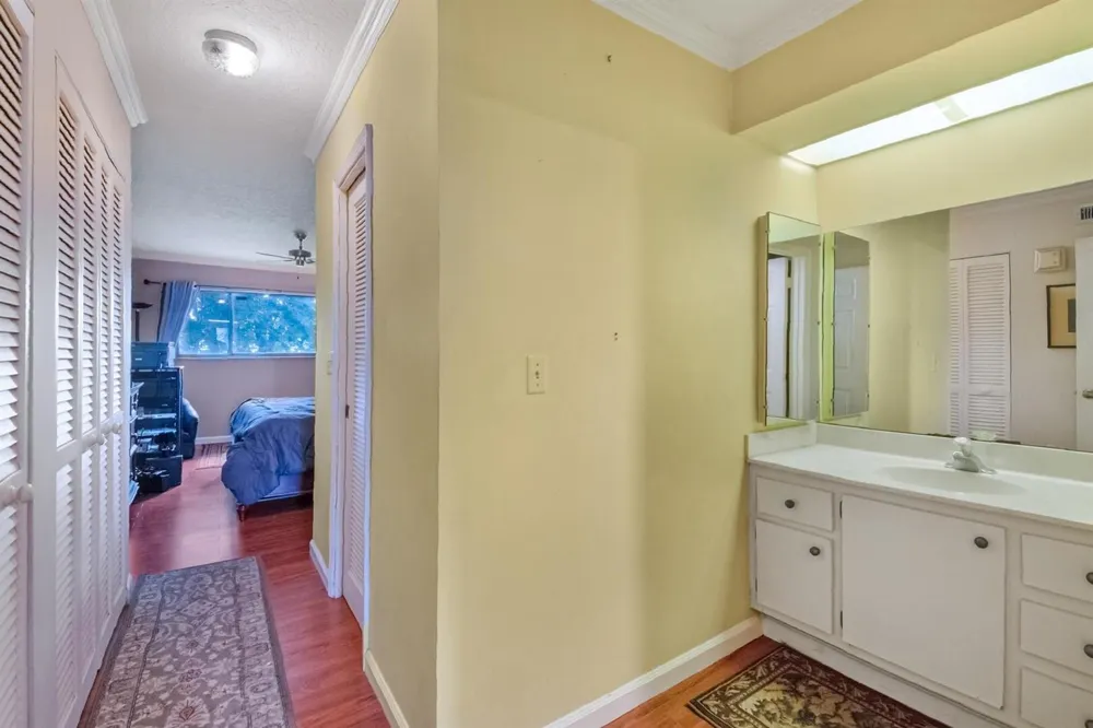12524 Shoreline Drive #101 Wellington, FL 33414