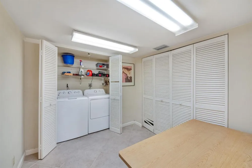 12524 Shoreline Drive #101 Wellington, FL 33414