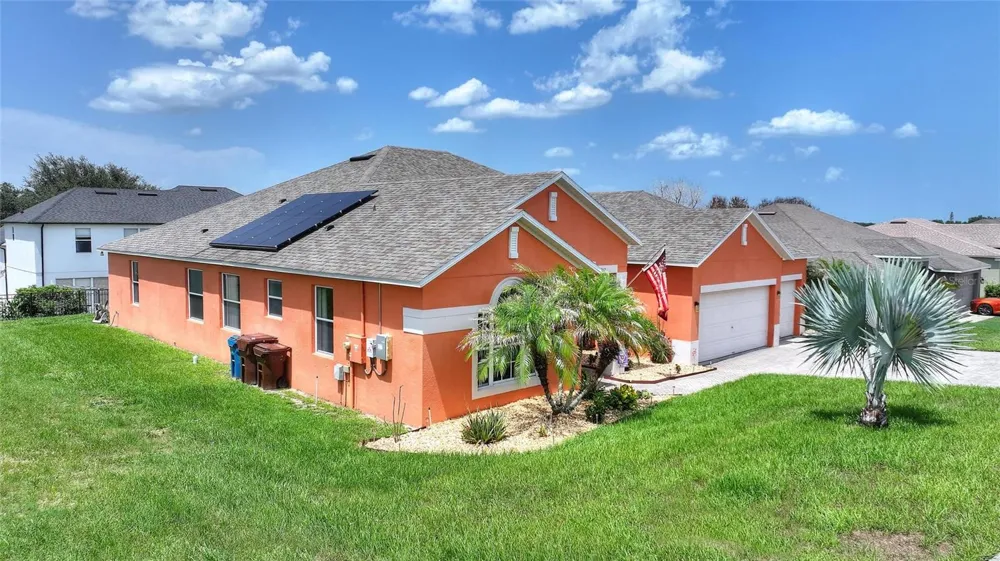 212 BROOKSHIRE DRIVE Lake Wales, FL 33898