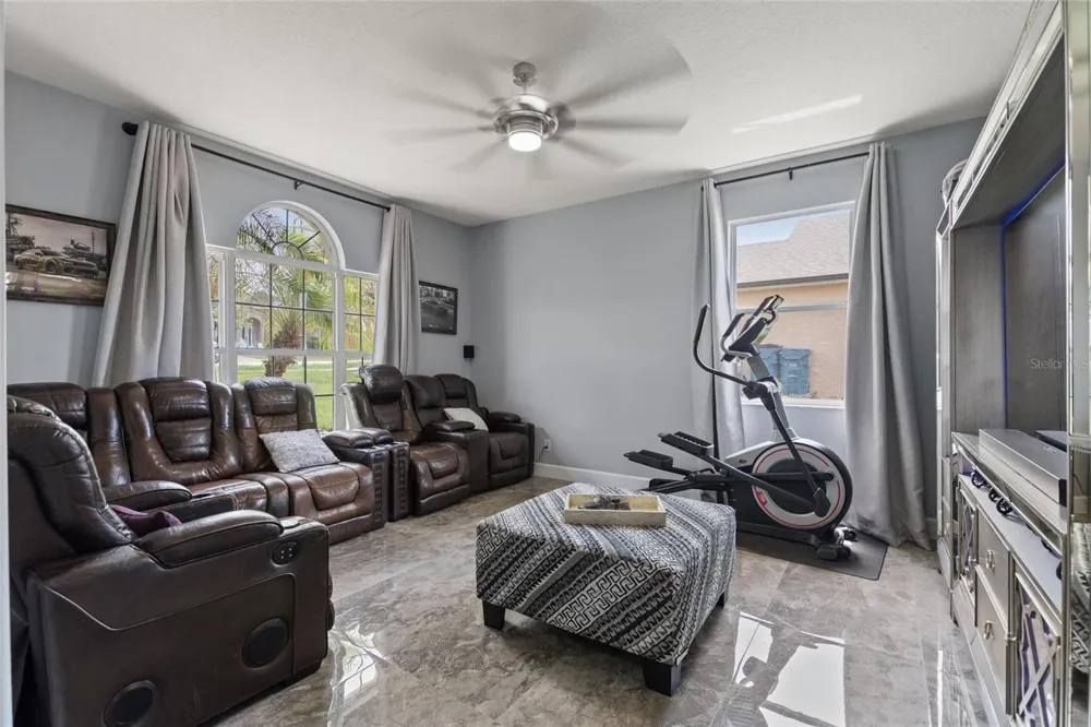 212 BROOKSHIRE DRIVE Lake Wales, FL 33898