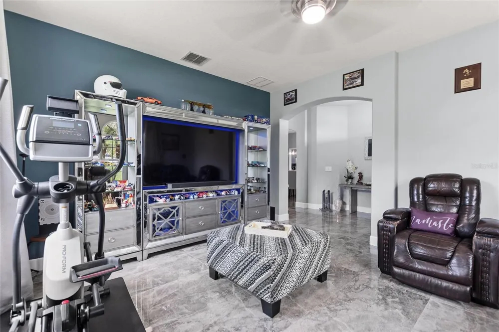 212 BROOKSHIRE DRIVE Lake Wales, FL 33898