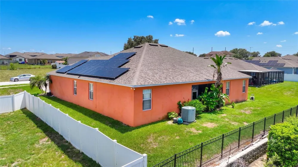 212 BROOKSHIRE DRIVE Lake Wales, FL 33898