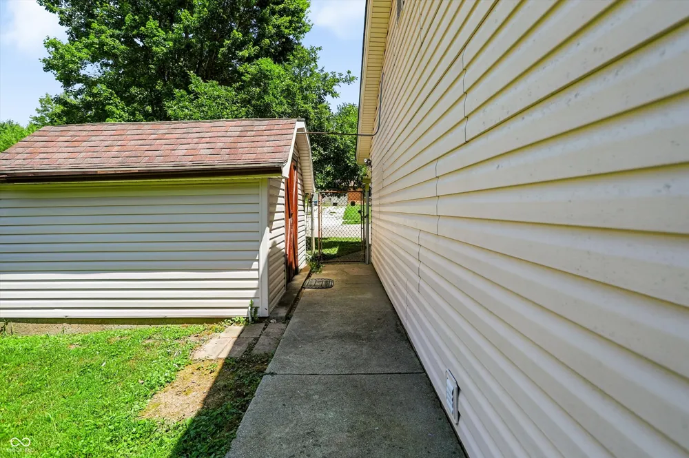 3702 S Tyler Lane Bloomington, IN 47403