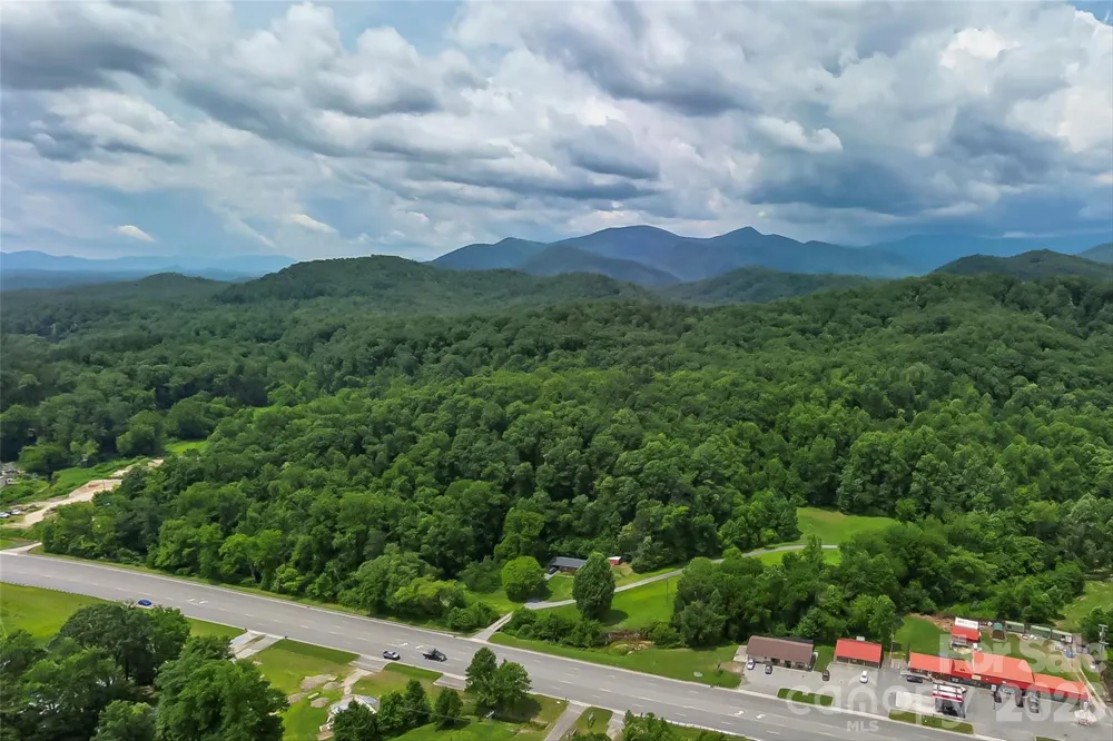 4415 Hwy 221 Highway Marion, NC 28752