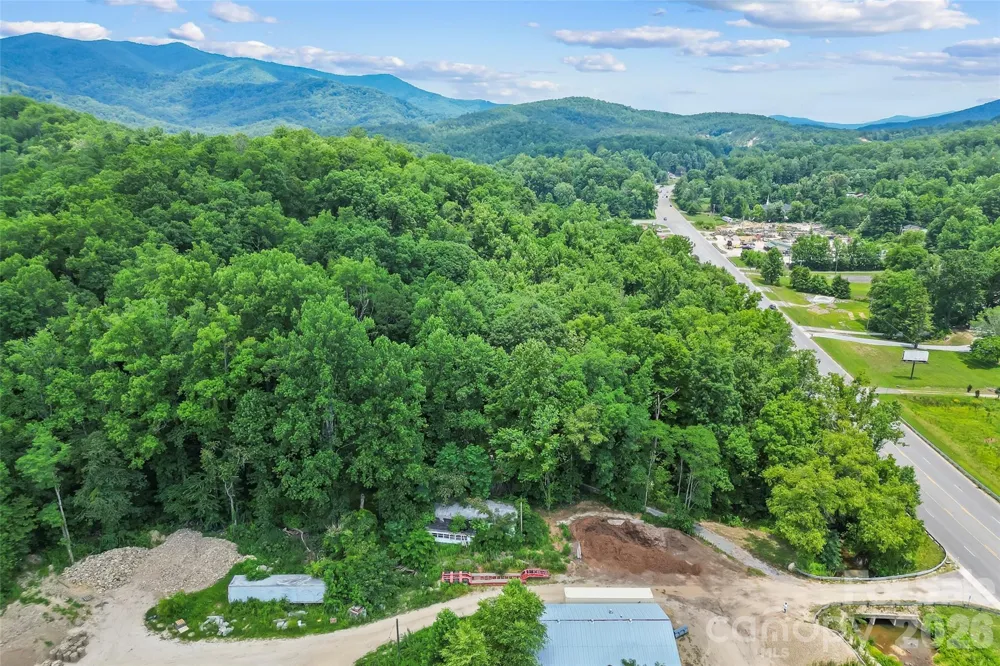 4415 Hwy 221 Highway Marion, NC 28752