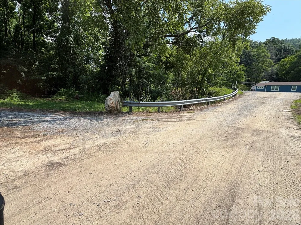 4415 Hwy 221 Highway Marion, NC 28752