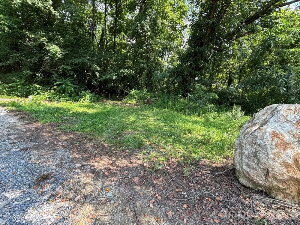 4415 Hwy 221 Highway Marion, NC 28752