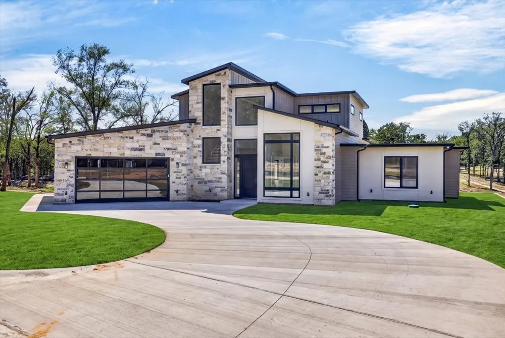 4604 Sapphire Way Caney City, TX 75148
