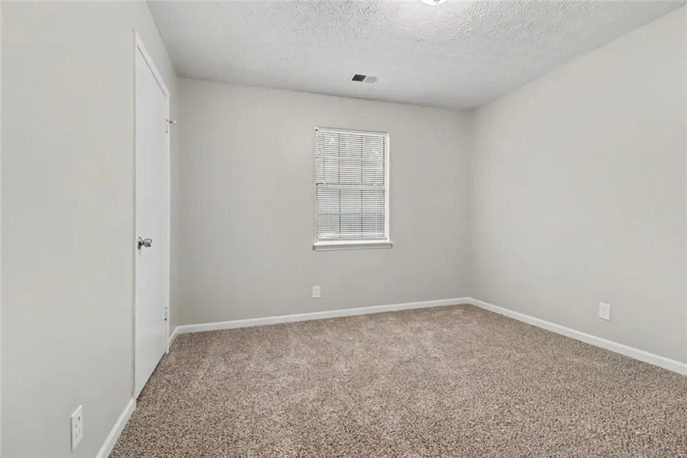 5487 Hall Circle Union City, GA 30291