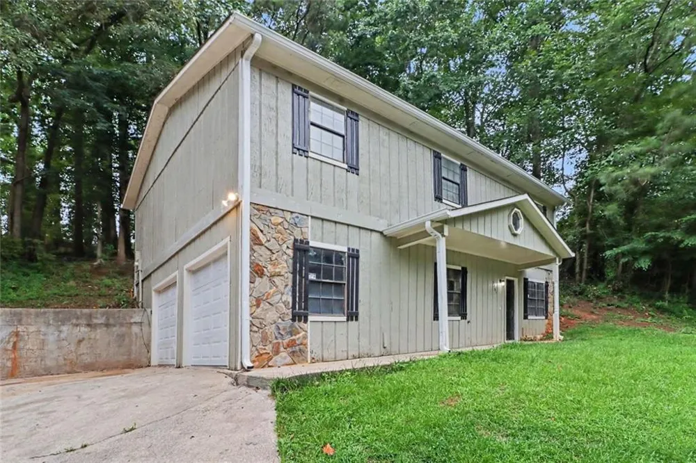 5487 Hall Circle Union City, GA 30291