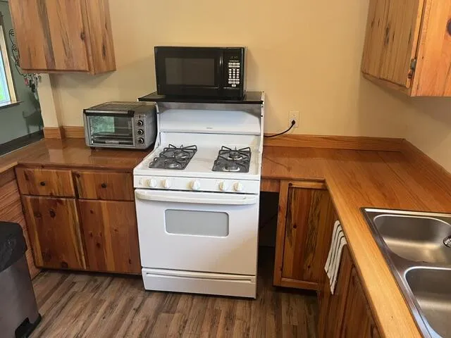 155 Skocelas Road Manistee, MI 49660