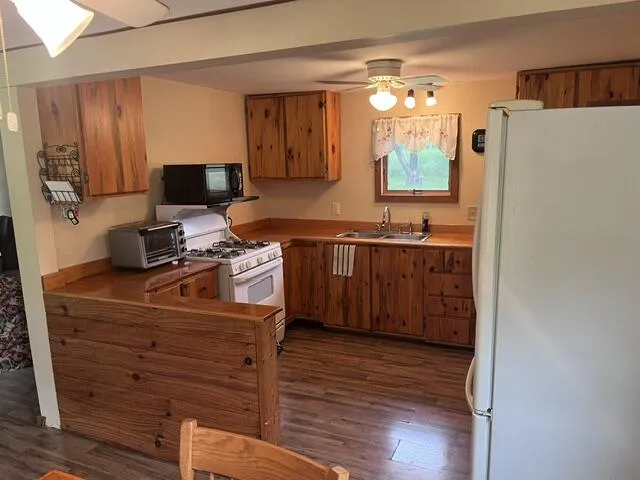 155 Skocelas Road Manistee, MI 49660