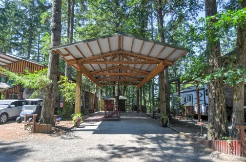 1546 Reservation Road SE #107