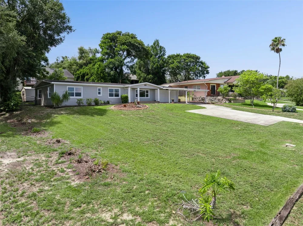 1024 SUNSET DRIVE Lake Wales, FL 33853