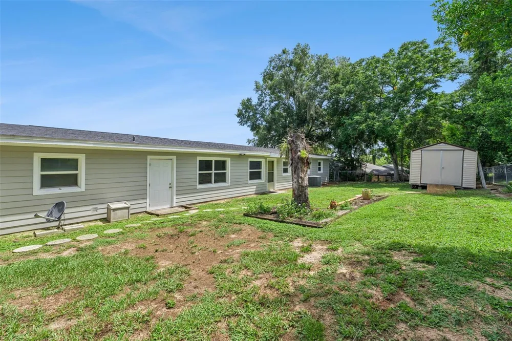 1024 SUNSET DRIVE Lake Wales, FL 33853