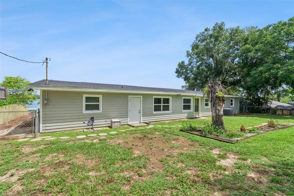 1024 SUNSET DRIVE Lake Wales, FL 33853