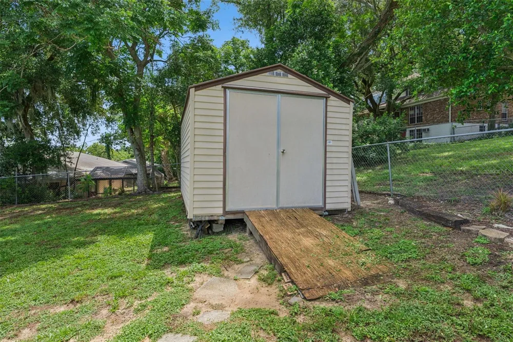 1024 SUNSET DRIVE Lake Wales, FL 33853