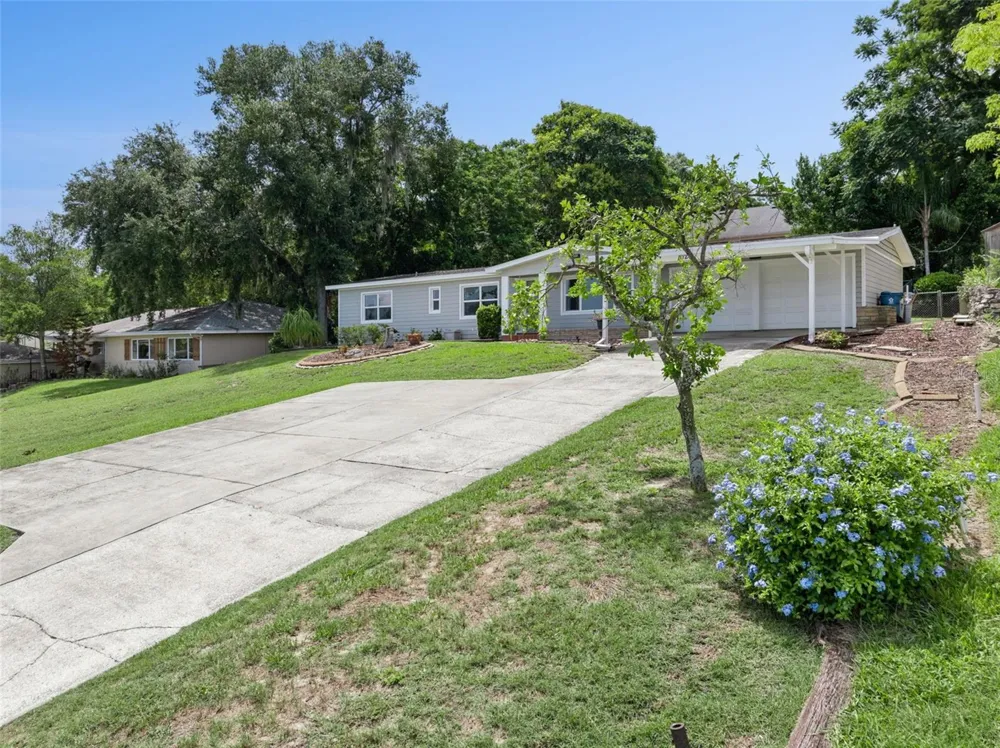 1024 SUNSET DRIVE Lake Wales, FL 33853