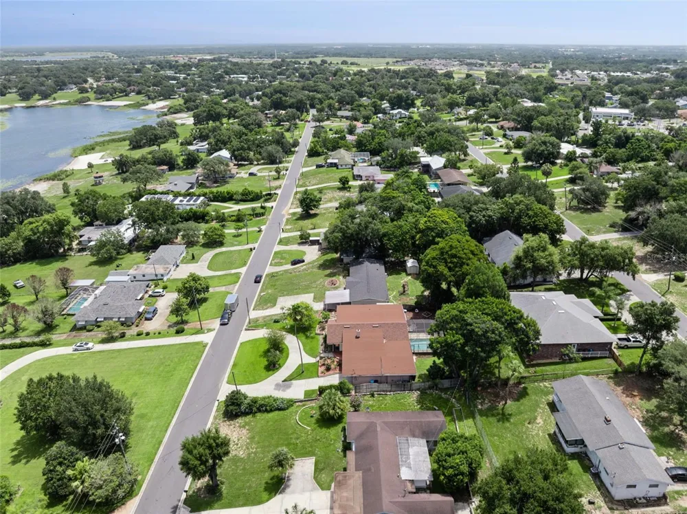 1024 SUNSET DRIVE Lake Wales, FL 33853