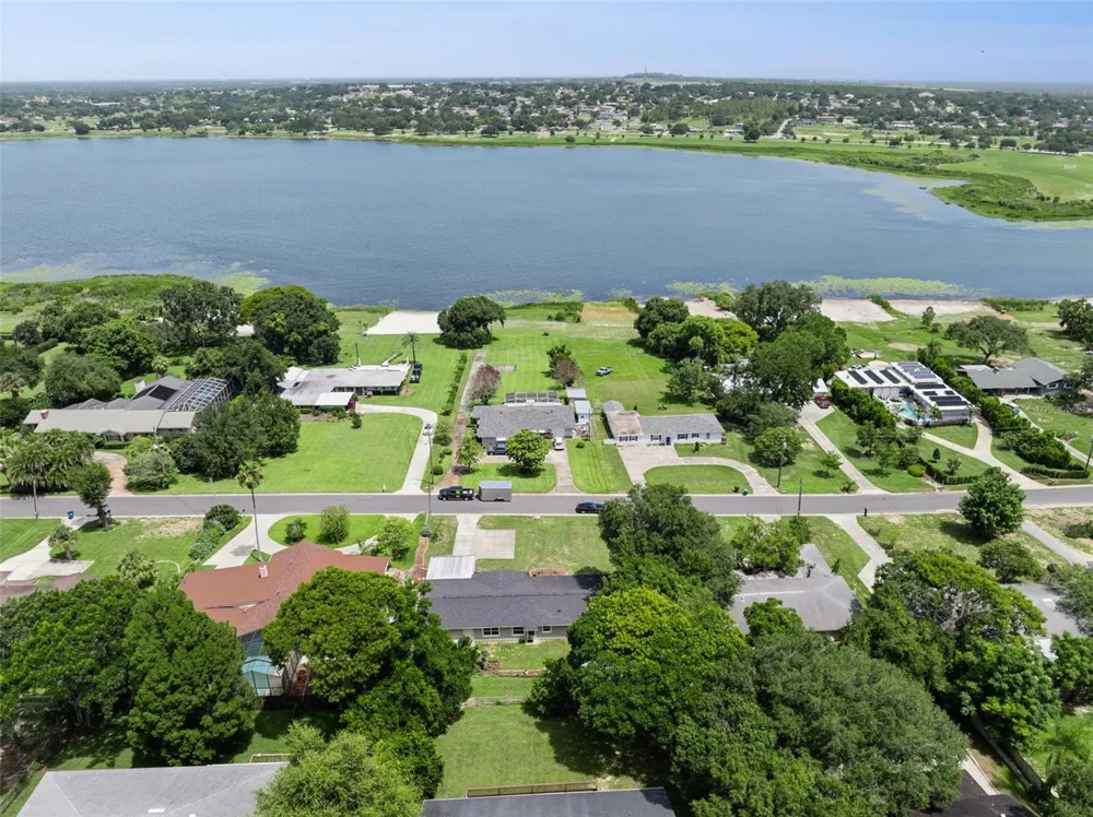 1024 SUNSET DRIVE Lake Wales, FL 33853