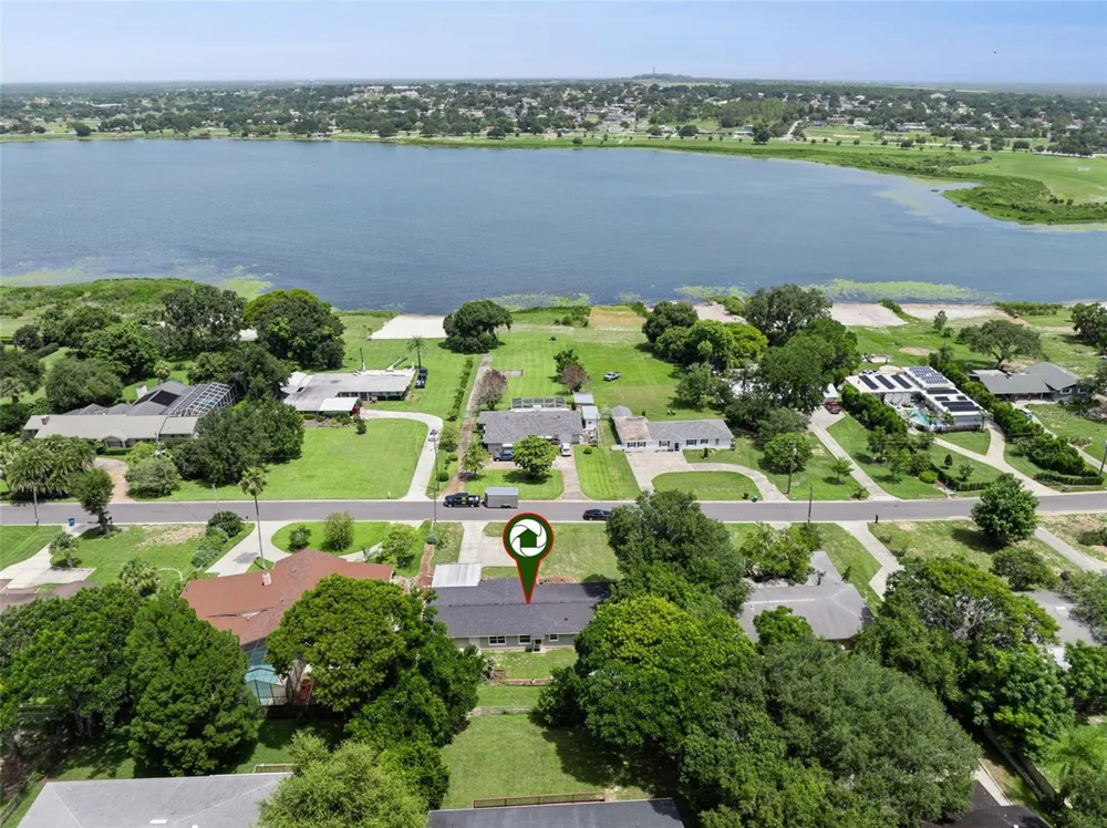 1024 SUNSET DRIVE Lake Wales, FL 33853