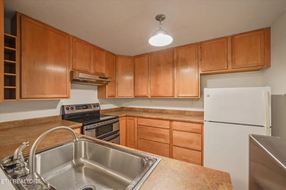 3254 Mountain Spring Way Knoxville, TN 37917