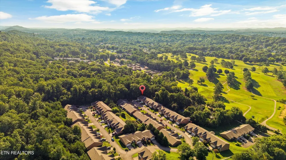 3254 Mountain Spring Way Knoxville, TN 37917