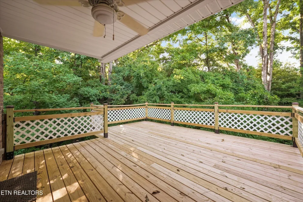 3254 Mountain Spring Way Knoxville, TN 37917