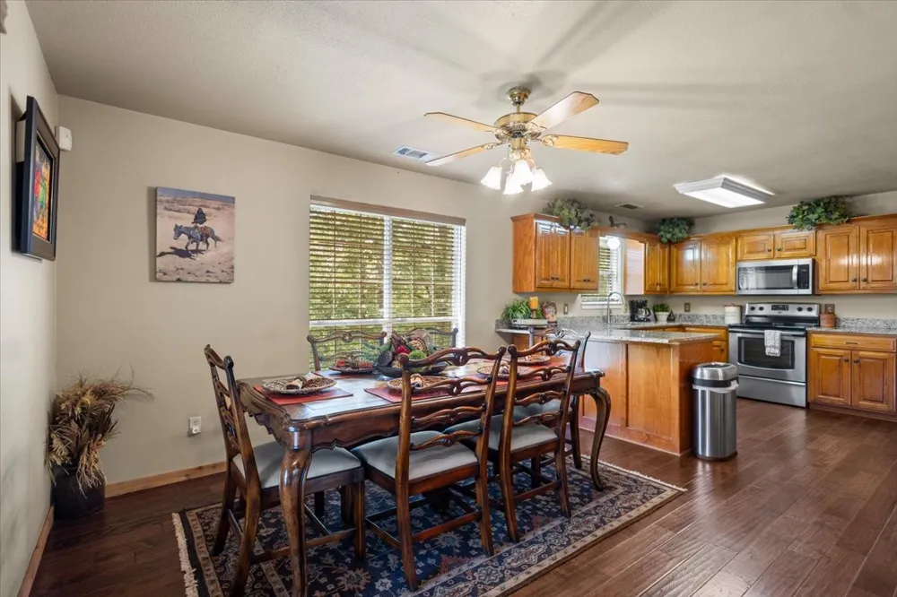1522 Fm 17 Grand Saline, TX 75140