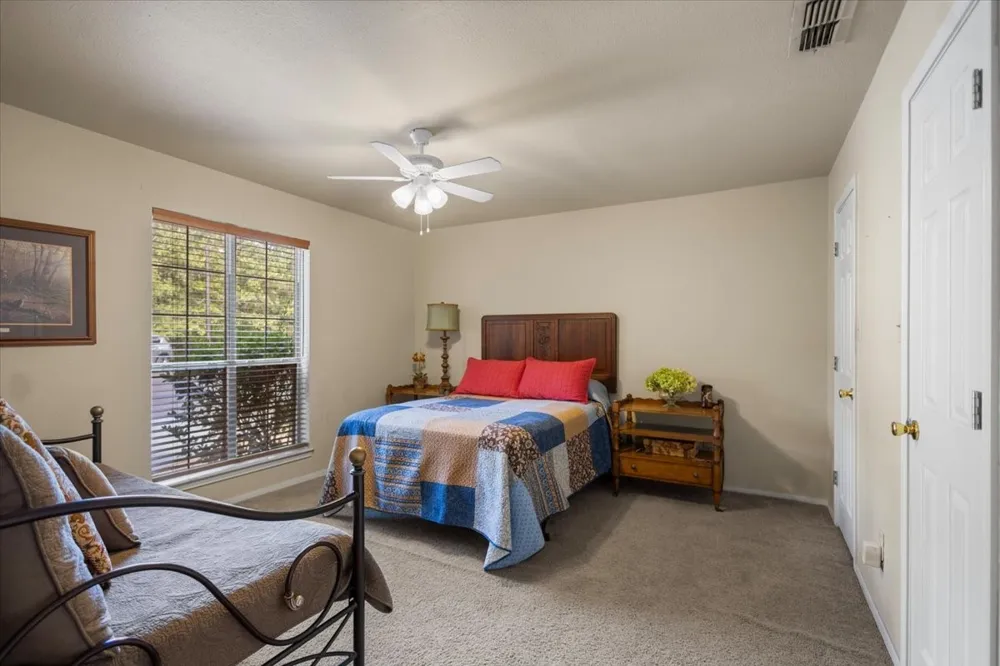 1522 Fm 17 Grand Saline, TX 75140