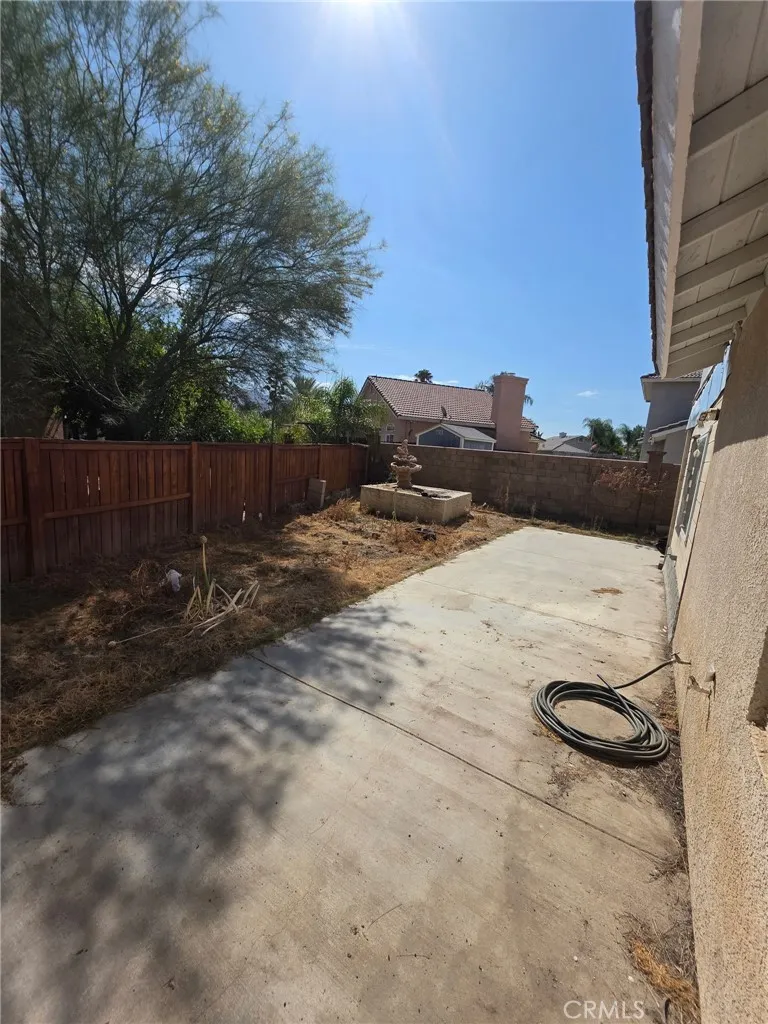 867 Billows Court San Jacinto, CA 92582