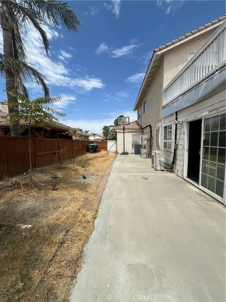 867 Billows Court San Jacinto, CA 92582