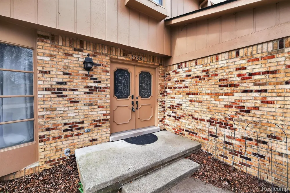 29801 Deer Run Farmington Hills City, MI 48331