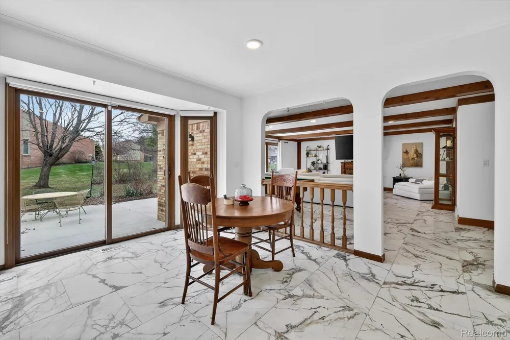 29801 Deer Run Farmington Hills City, MI 48331