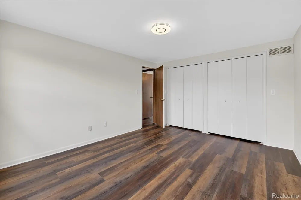 29801 Deer Run Farmington Hills City, MI 48331