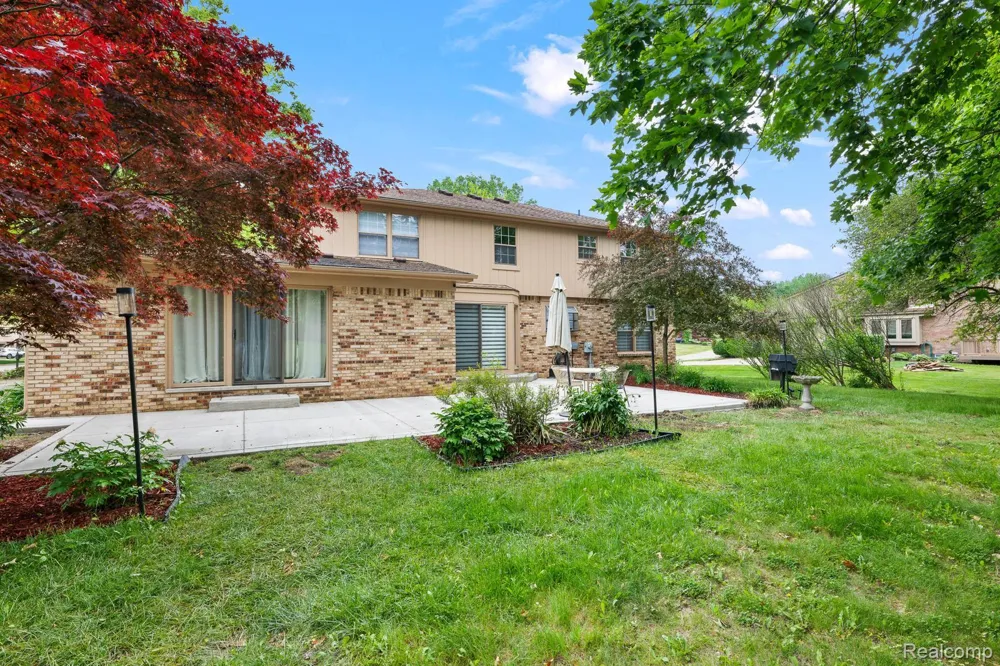 29801 Deer Run Farmington Hills City, MI 48331