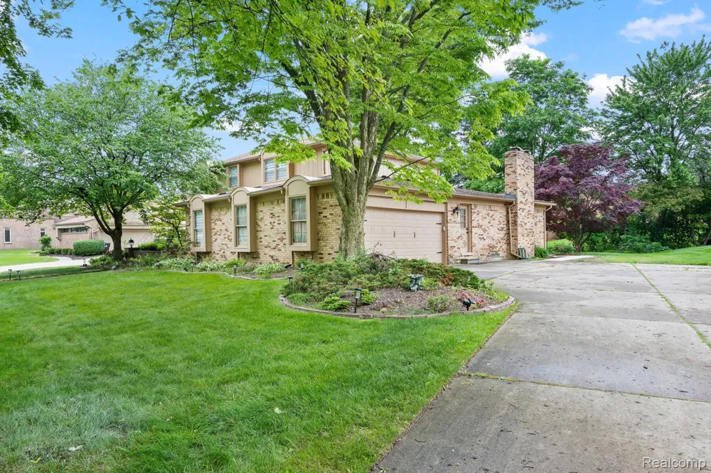 29801 Deer Run Farmington Hills City, MI 48331