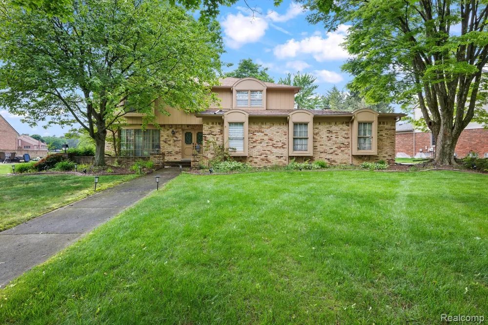 29801 Deer Run Farmington Hills City, MI 48331