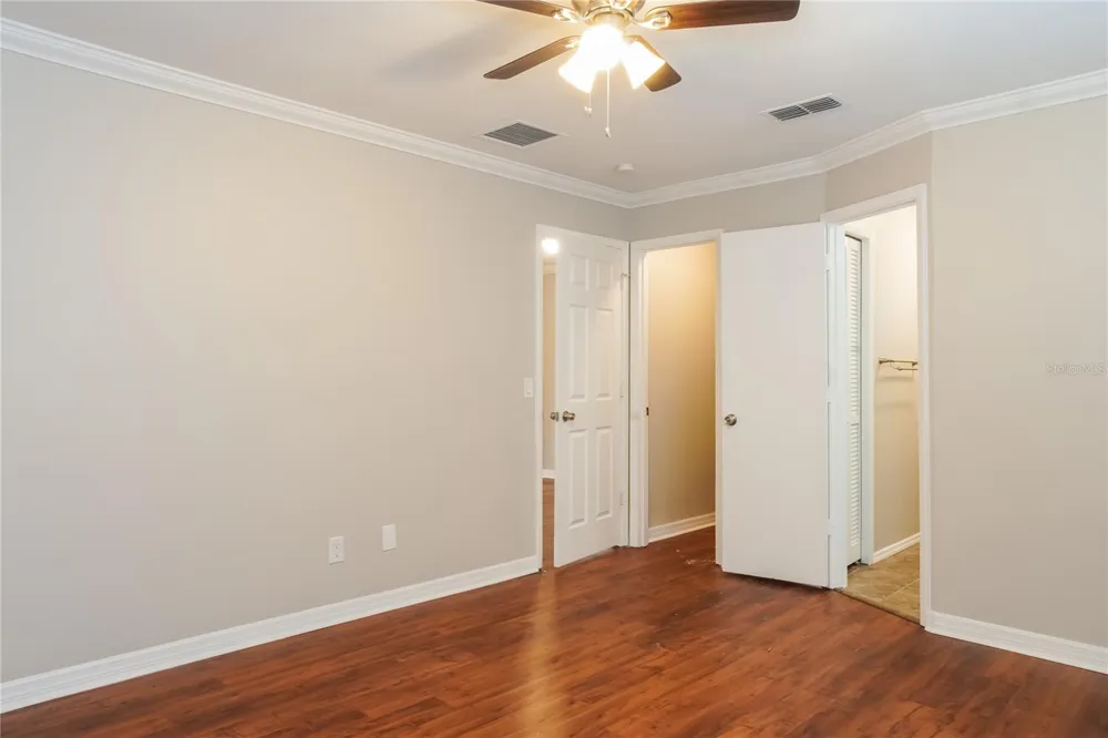 9359 TOBY LANE Orlando, FL 32817
